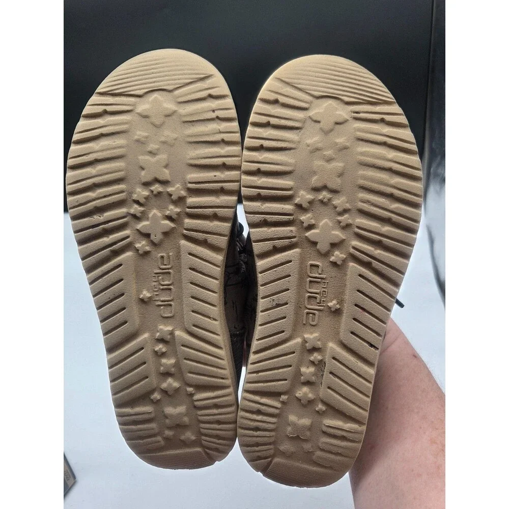Hey Dude Wally Slip on Canvas Shoes Youth Size 5 Desert Print